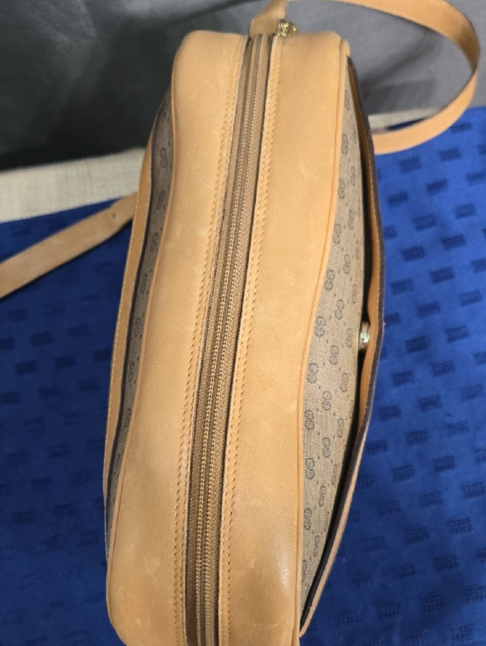 Gucci Beige Brown Monogram Messenger Bag with Tan Leather Trim - Picture 4 of 16